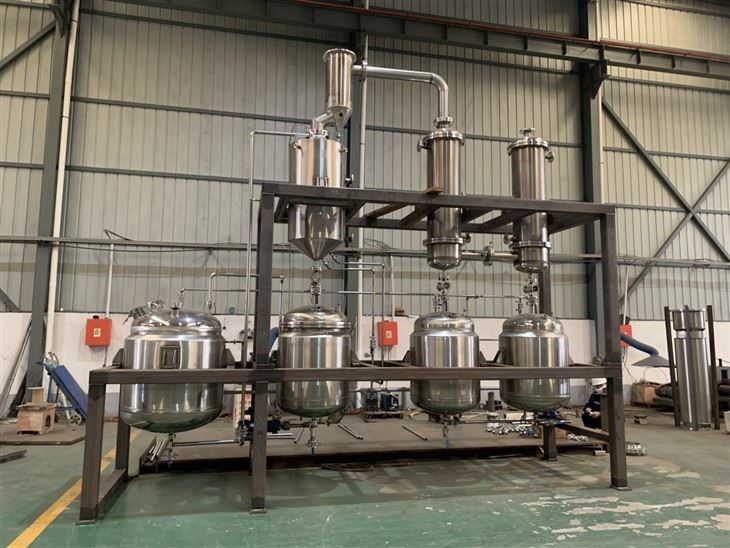Industrial Vacuum Evaporator